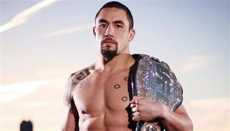 VIDEO | Robert Whittaker issues statement on UFC 234 withdrawal after ...