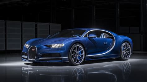 Bugatti Chiron in 'Bleu Royal' exposed carbon fibre will be at Geneva ...