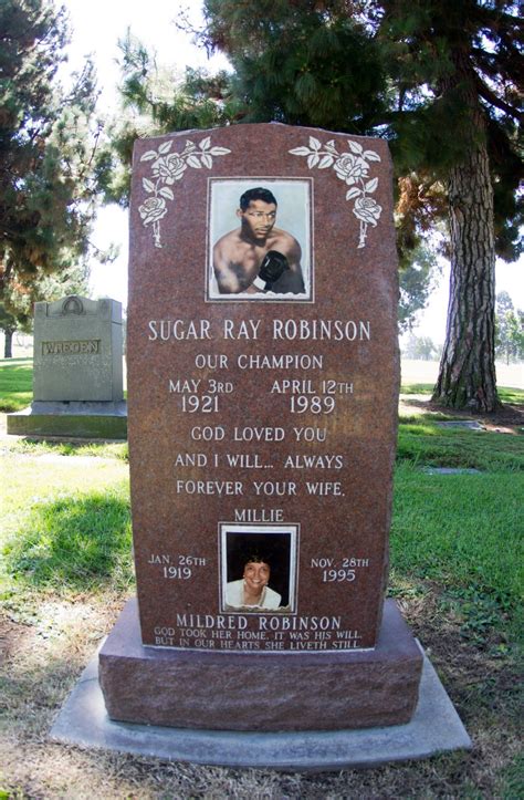 Celebrities Graves - Page 4 | Famous graves, Famous tombstones, Gravestone