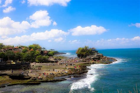 Tanah Lot Temple Entrance Fee. Tanah Lot Curse. How to get to Tanah Lot ...