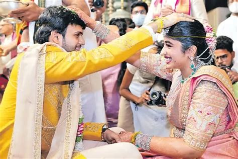 Ramoji Rao's granddaughter Brihathi's marries Akshay in grand ceremony - TeluguBulletin.com