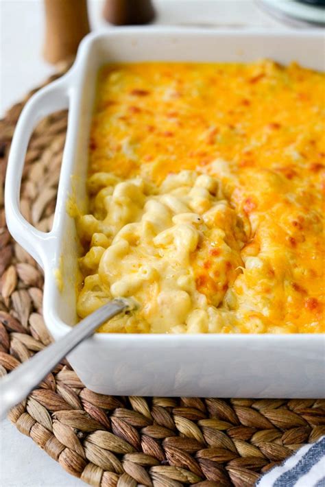 Easy Baked Mac and Cheese - Simply Scratch