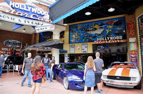 Hollywood Star Cars Museum | Gatlinburg, TN 37738