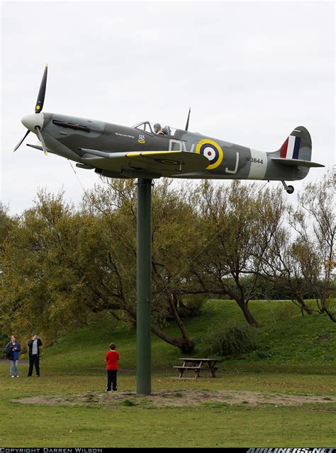 Supermarine Spitfire (Replica) - UK - Air Force | Aviation Photo ...