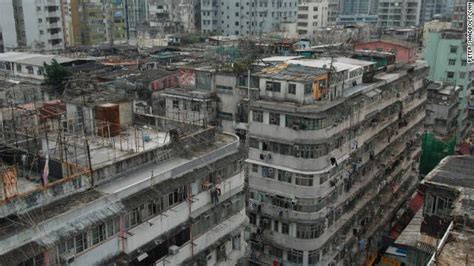 Slums with penthouse views highlight Hong Kong's wealth divide | CNN ...