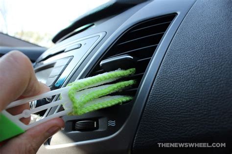 Tips for Easily & Effectively Cleaning Car Air Vents - The News Wheel