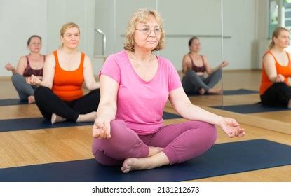 887 Sukhasana breathing Images, Stock Photos & Vectors | Shutterstock