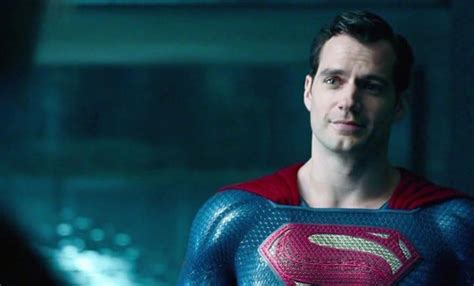 Henry Cavill’s Superman Returns In Deleted Justice League Scene Image ...