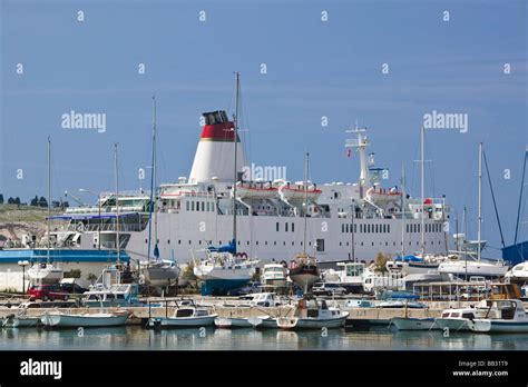 Montenegro, Bar. Montenegro - Italy Ferry Stock Photo - Alamy