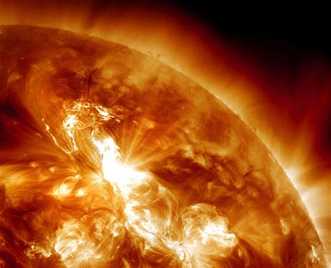 Stunning Photos of Solar Flares & Sun Storms | Space