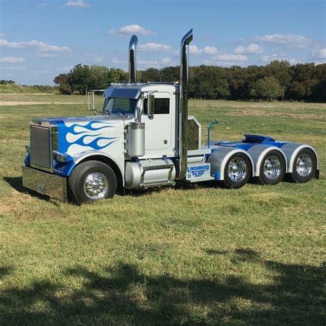 Peterbilt custom 379 heavy haul | Trucks, Custom trucks, Lowrider trucks