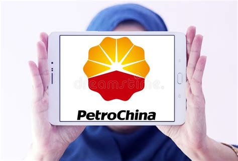 Petrochina Oil Company Logo Editorial Photography - Image of brands ...