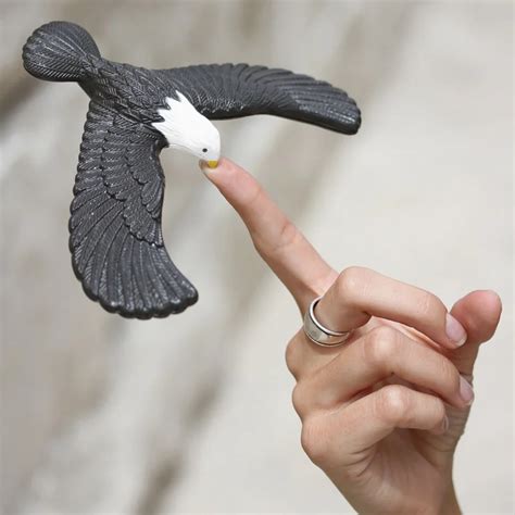 Balancing Eagle Balancing Bird Center of Gravity Physics Toy, The Perfect Gadget Gift for ...