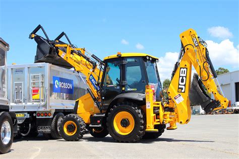 Backhoe Loader News, JCB Backhoe Loader Manufacturer