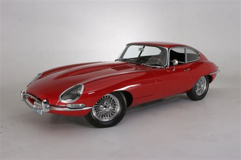 Jaguar E-Type (1961-1975) – Photo Gallery - InspirationSeek.com