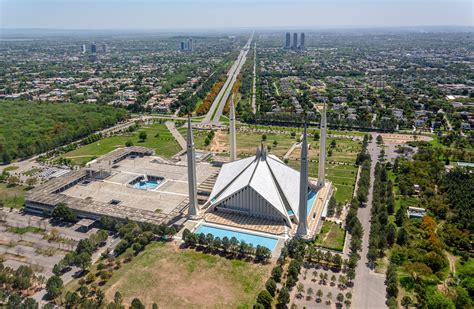 Faisal Mosque: National treasure in Pakistan designed by a Turk | Daily ...