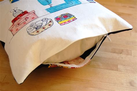 Invisible Zipper Pillow Cover Tutorial - WeAllSew