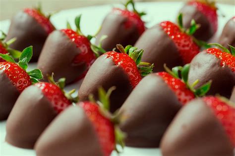 Chocolate Dipped Strawberries Recipe | Cook for Your Life