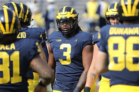 LISTEN: Maize n Brew discusses Michigan football, 2018 expectations on ...