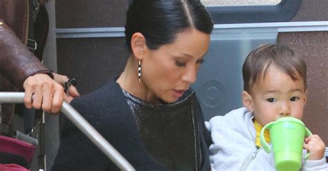 [PICS] Lucy Liu With Her Son On The Set Of Her Netflix Show 'Set It Up'