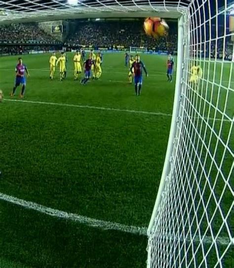 Lionel Messi Scored Another Outrageous Free Kick | The18