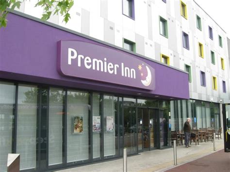 Hotel - Picture of Premier Inn London Stansted Airport Hotel, Stansted ...