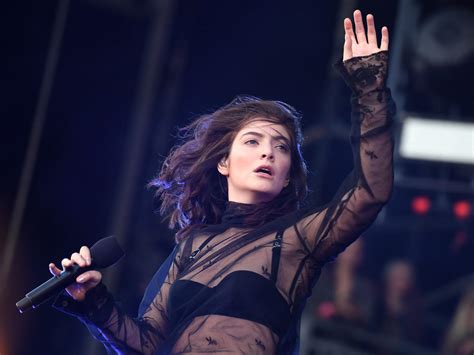 Lorde announces new U.S. tour dates to celebrate album release - CBS News