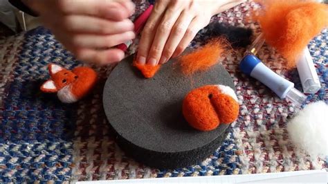 A beginner / intermediate project making a needle felt fox from wool. Please as… | Tutoriales ...