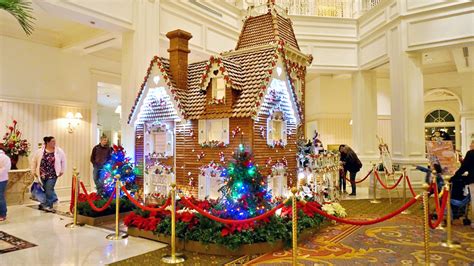 When Do Xmas Decorations Go Up In Disney World | Psoriasisguru.com