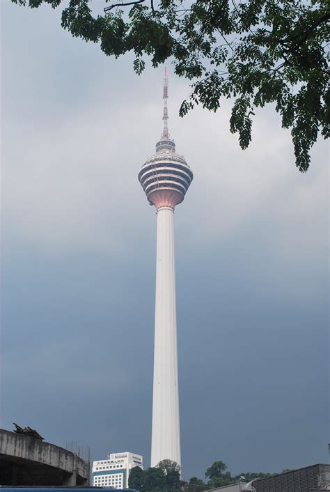 Wan's Footprints the World: KL Tower: A tower with a revolving restaurant