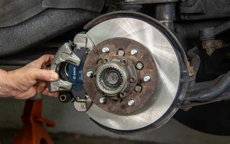 Brake Pads vs Brake Rotors - What Are The Differences?