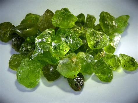 New Research Resolves 40 Years of Debate on the Strength of Olivine | Geology In