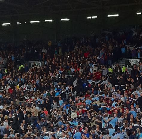 Man City Fans Doing Poznan | Manchester City fans doing the … | Flickr