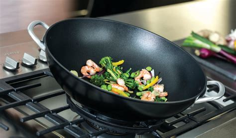 How to Clean a Wok: Our Top Tips | Cookware Care | Circulon