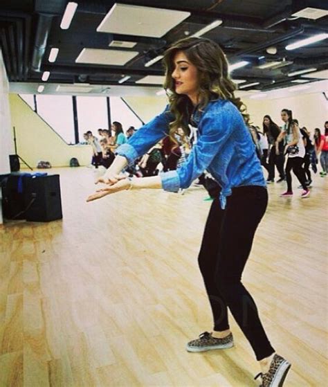 Chachi teaching. ♥ #chachi #chachigonzales #dance #dancer | Really cute ...