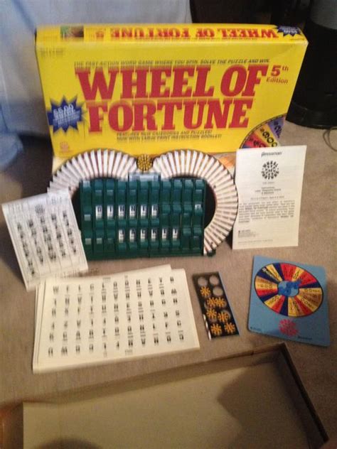 Merv Griffin Enterprises Wheel Of Fortune Board Game - plusaj