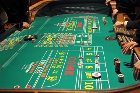 It's in the cards: Table games begin at Hollywood Casino Perryville | Local News | cecildaily.com