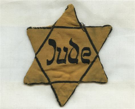 Suitcase; Star of David Badge – Literary Representations of the Holocaust