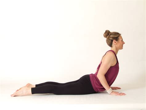 Easy Yoga Poses for IBS Symptom Relief