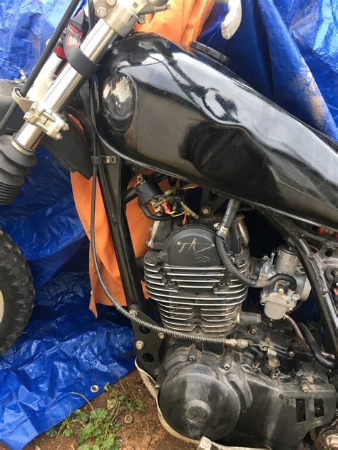 » Older vintage motorcycleParts Thief