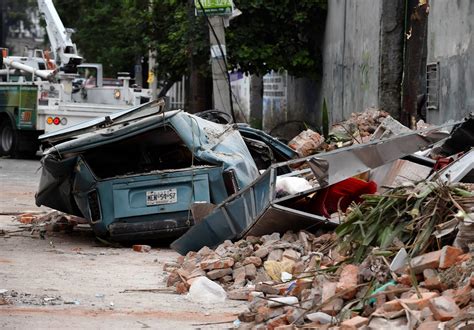 Live Updates: Death Toll In Mexico Rises To 90 After Powerful Offshore ...