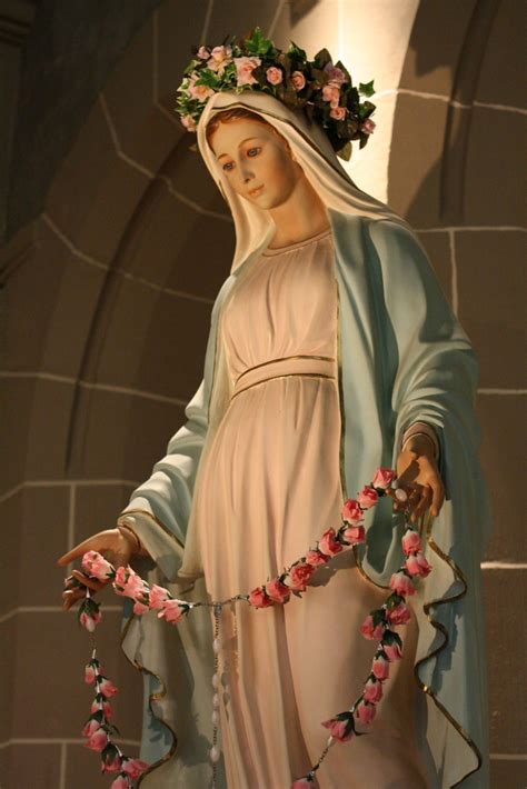 ST. MARY STATUE | One of the many statues in St. Mary's Chur… | Mike Carey | Flickr