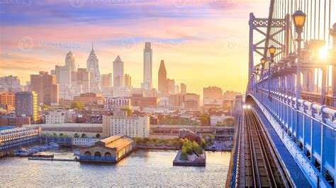 Philadelphia skyline at sunset 3177868 Stock Photo at Vecteezy