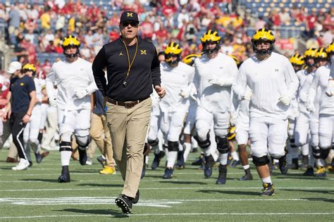 Jim Harbaugh discusses origin of his famed khaki pants