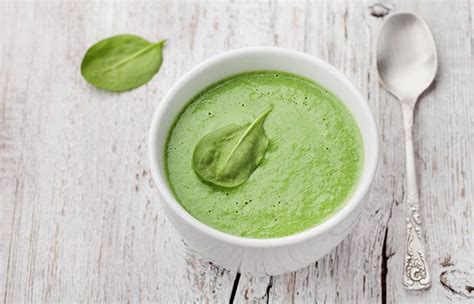 How To Use Spinach For Hair Growth? - WPC Trends