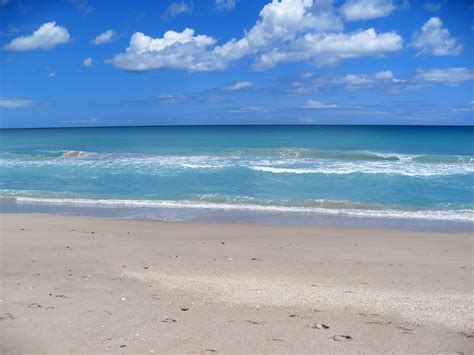 No, it's not Photoshop! Our beaches really look like this! This photo was taken at Dollman ...