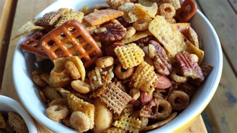 Piehole Midwest: The Most Addictive Snack Mix - Party Mix Recipe ...