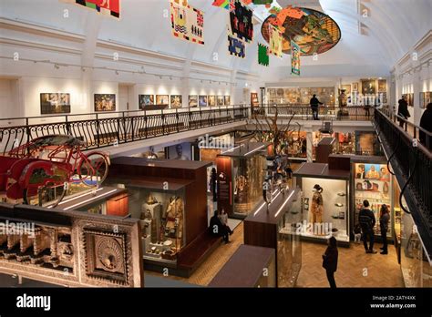 The World Gallery, The Horniman Museum, London Stock Photo - Alamy