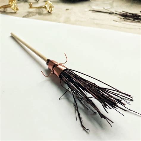 Harry Potter Quidditch Broom Ornament - Jenn Garman - Artist