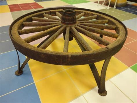 Country Rustic Wagon Wheel Coffee Table | Rustic wood furniture, Saloon ...